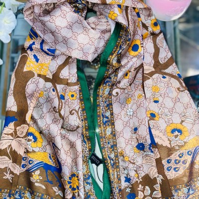 FOULARDS